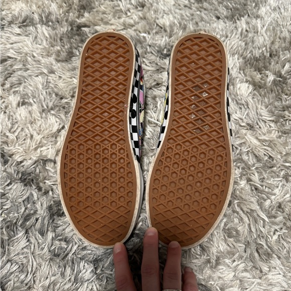 Vans x Disney Retro Mickey Sneakers size 7 - Picture 7 of 7